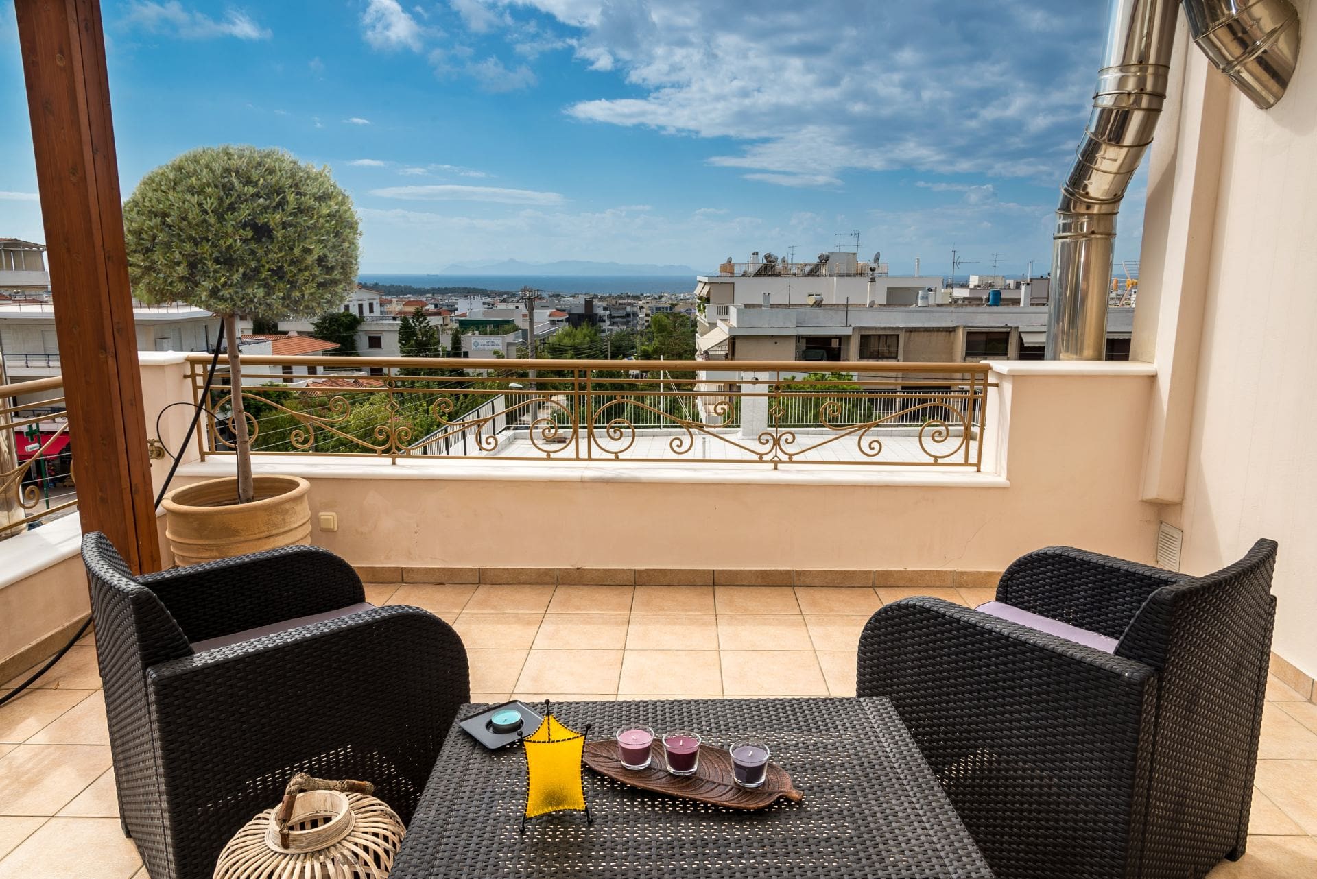 Leo | Unique Sea View Apartment