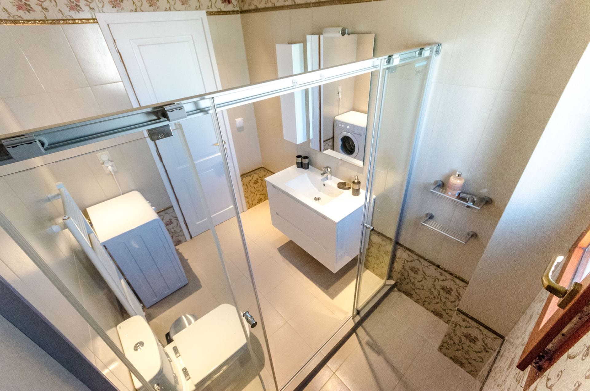 Leo | Unique Sea View Apartment