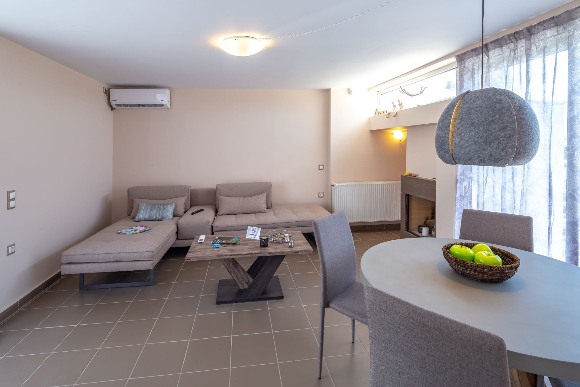 Solon | Deluxe City Center Apartment