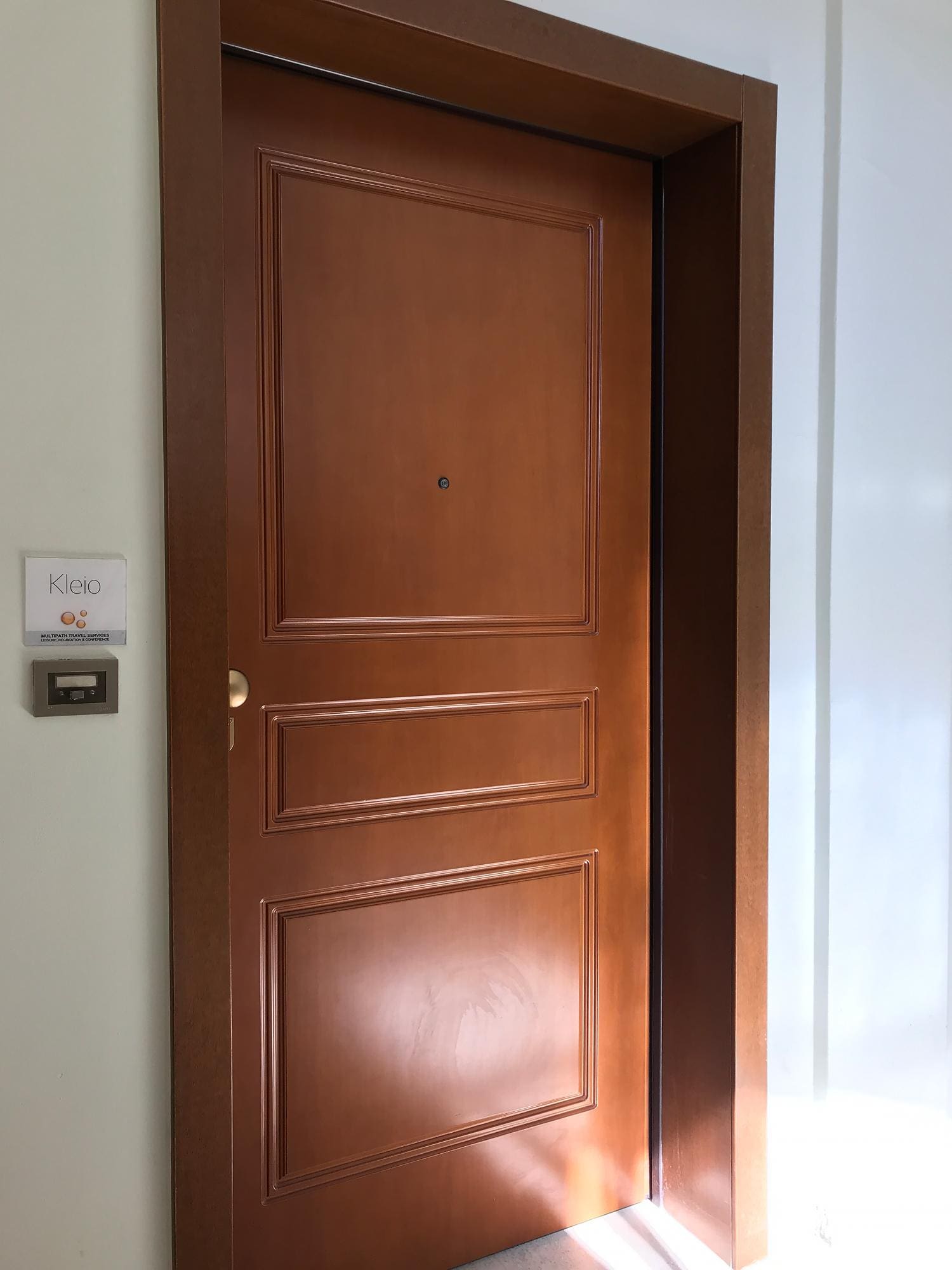 Kleio | Spacious apartment in Glyfada