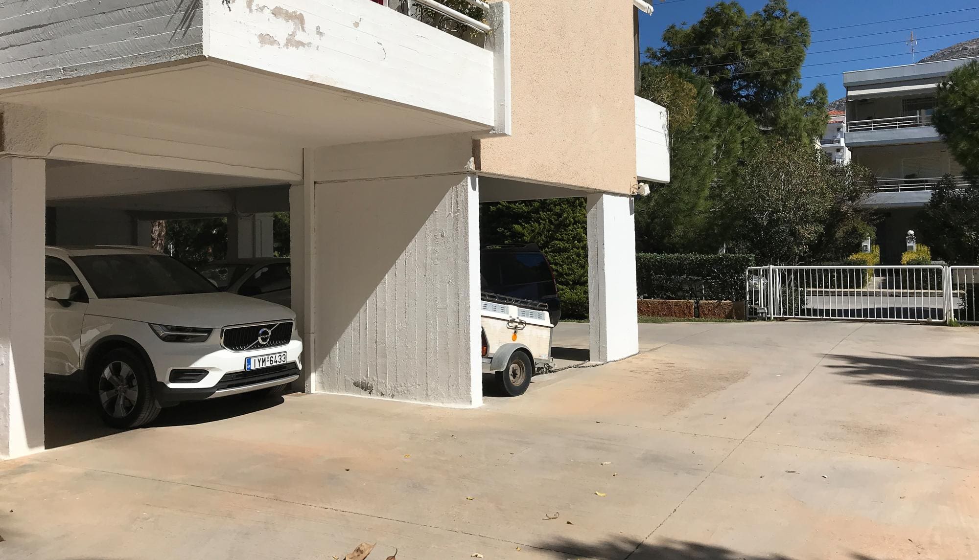 Kleio | Spacious apartment in Glyfada