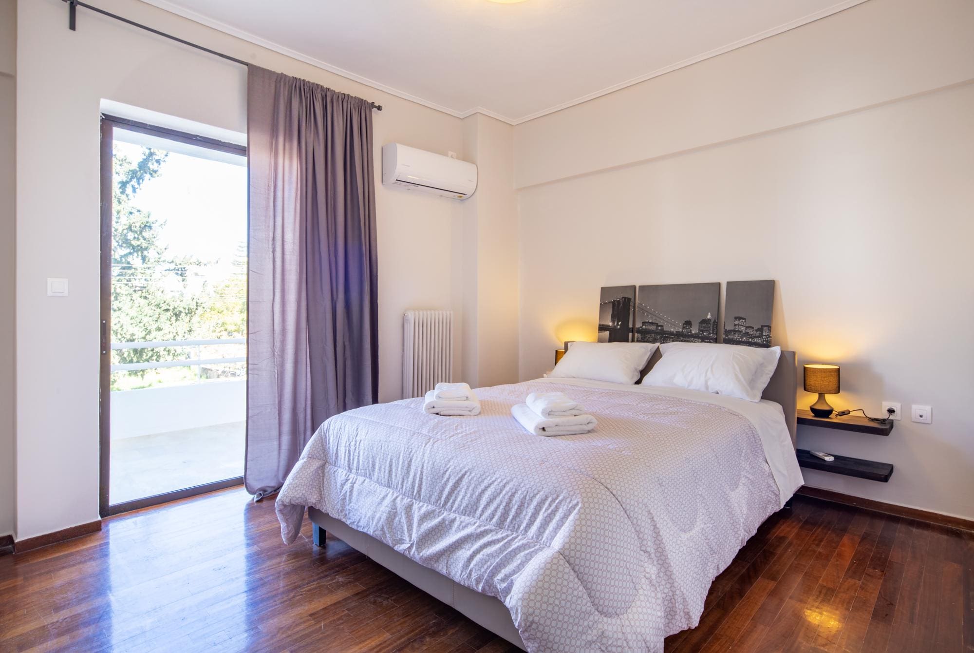 Kleio | Spacious apartment in Glyfada