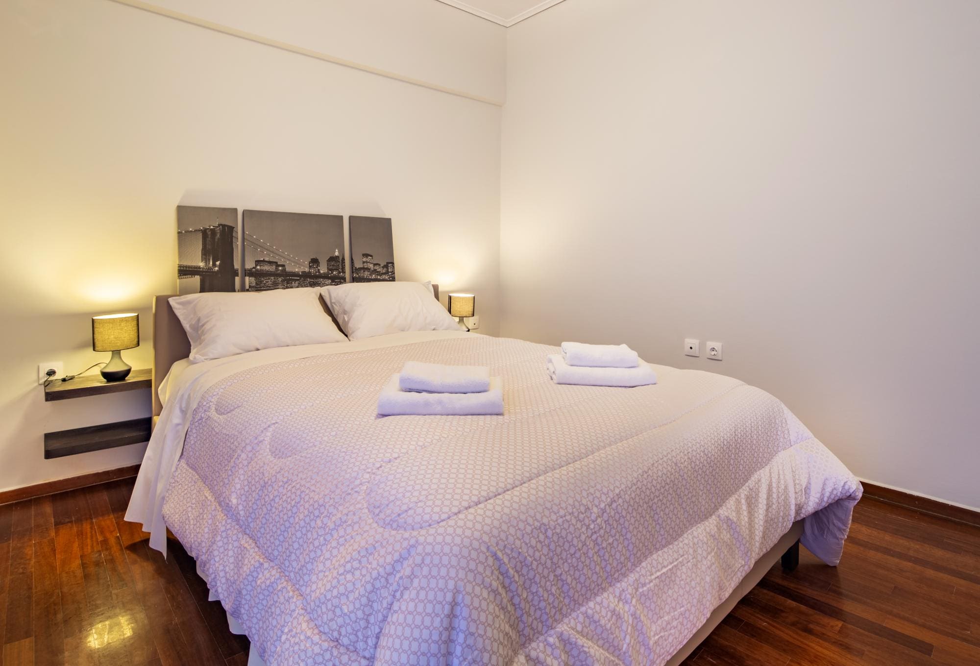 Kleio | Spacious apartment in Glyfada
