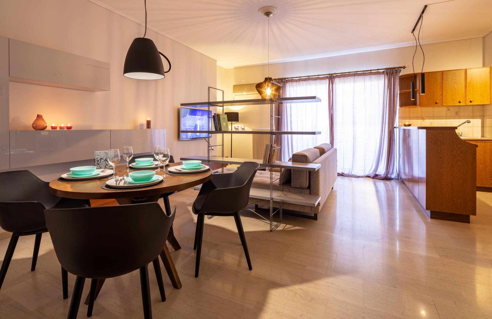 Kleio | Spacious apartment in Glyfada