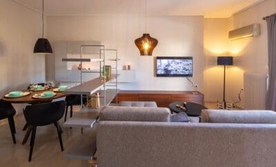 Kleio | Spacious apartment in Glyfada
