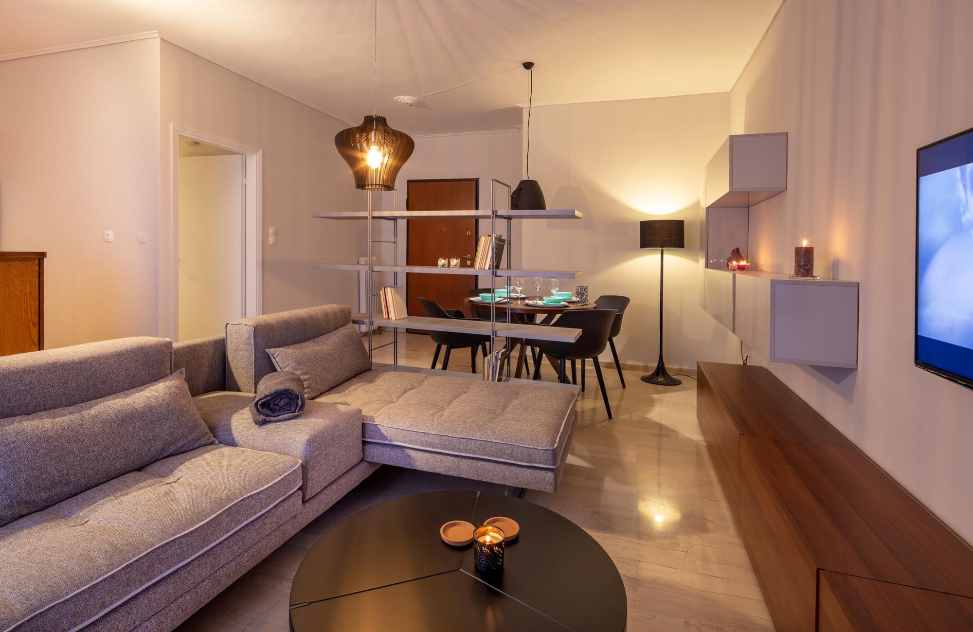 Kleio | Spacious apartment in Glyfada