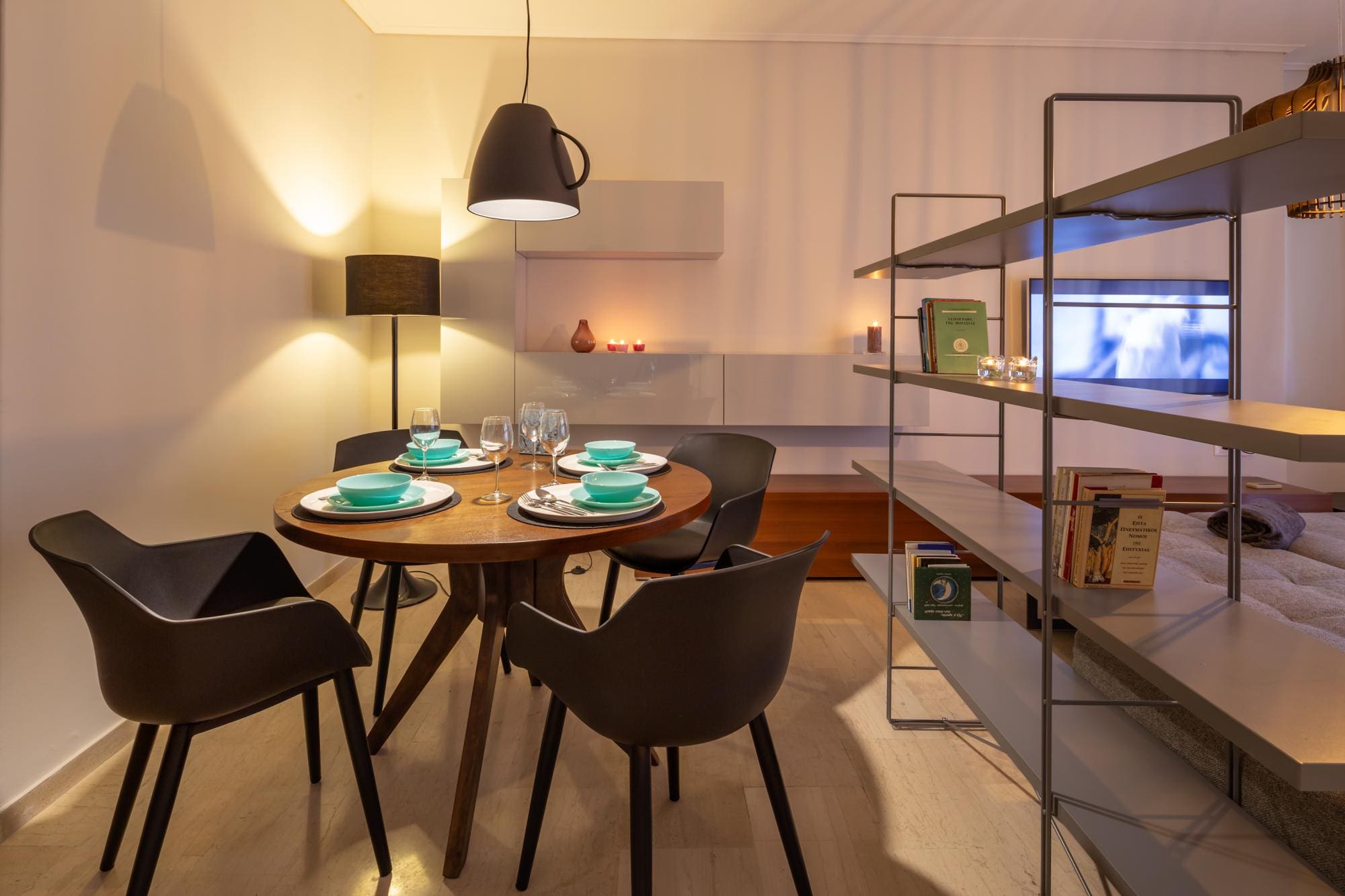 Kleio | Spacious apartment in Glyfada