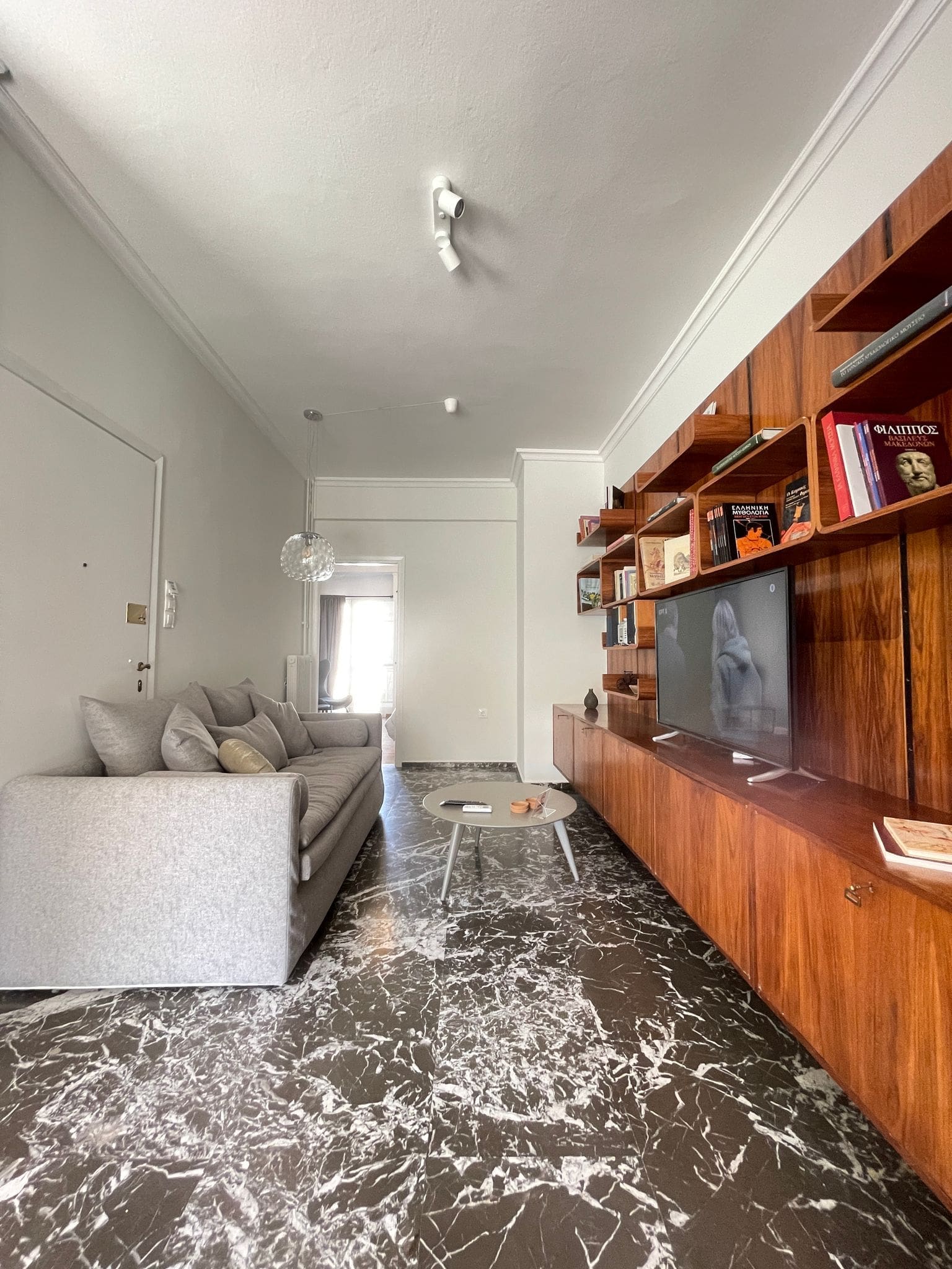 Plato | Residence studio in the Center of Athens